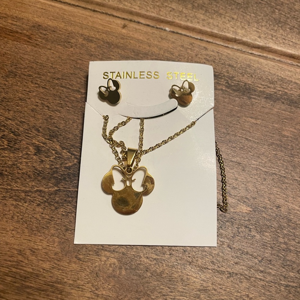 Minnie Mouse Jewelry Set